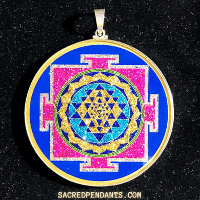 SRI-YANTRA-MANDALA-SACRED-GEOMETRY-GEMSTONE-PENDANT